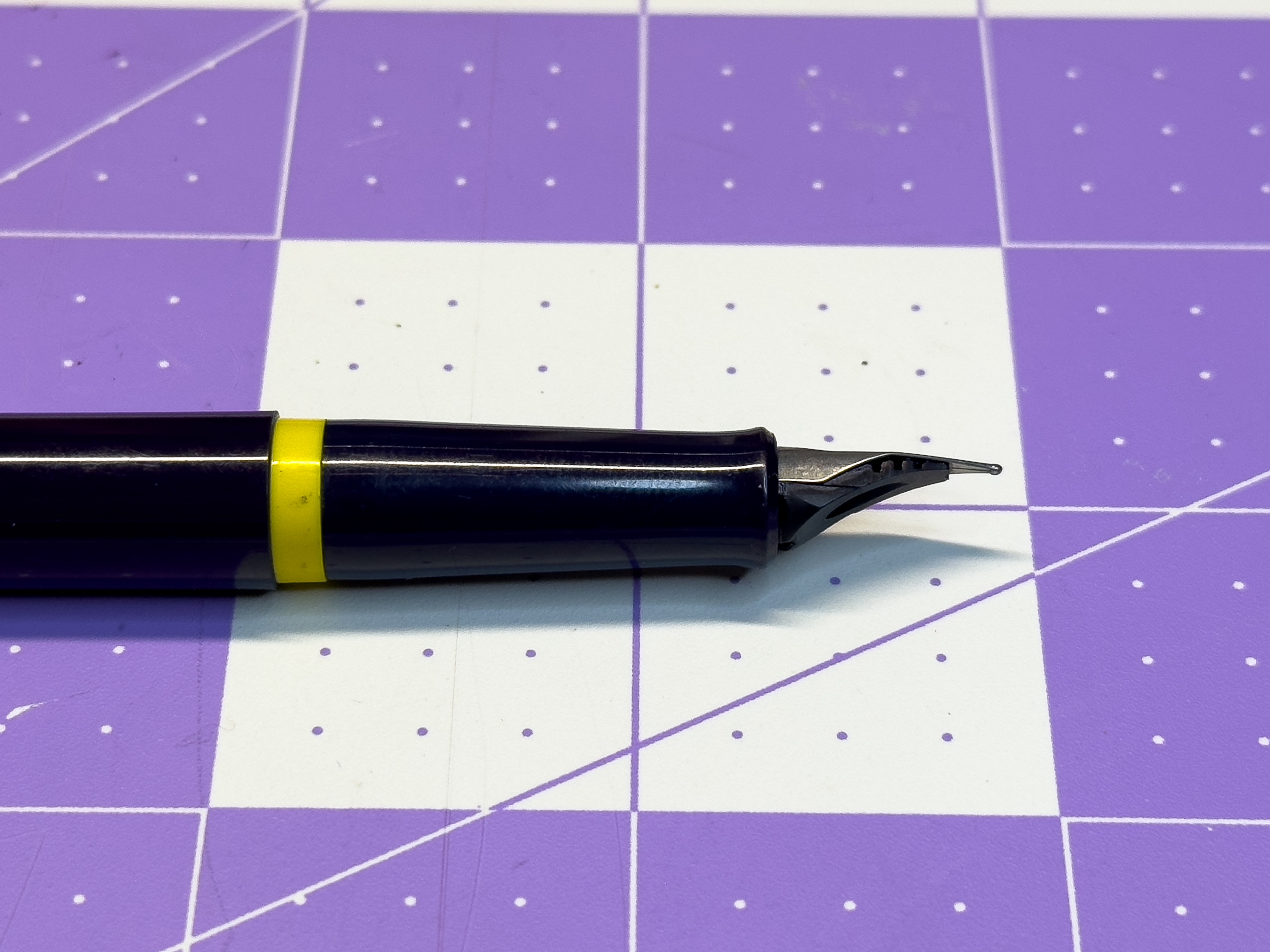 Pelikan P10 Twist pinched grip