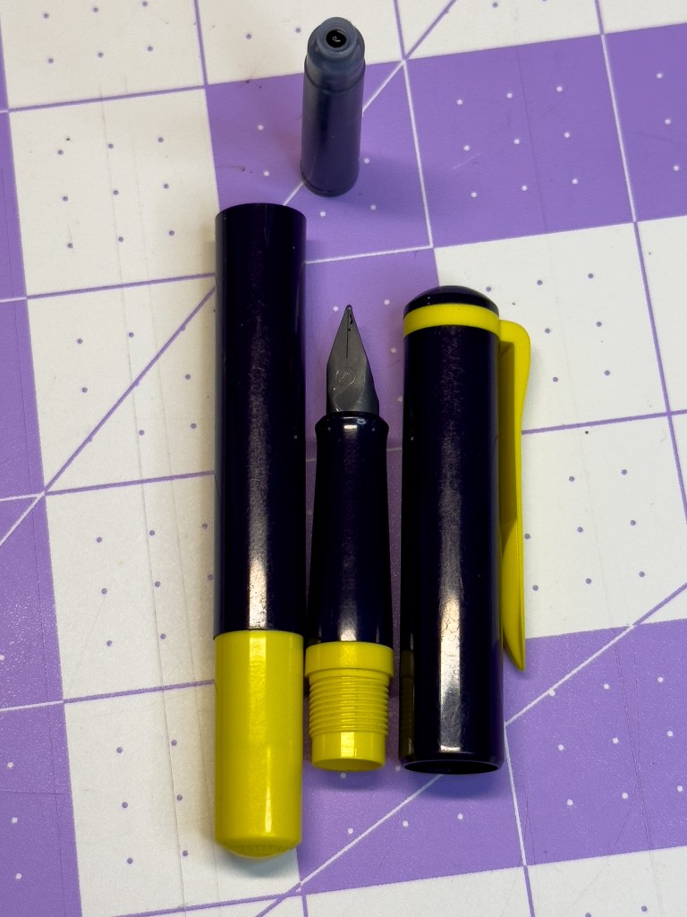 Pelikan P10 Twist disassembled