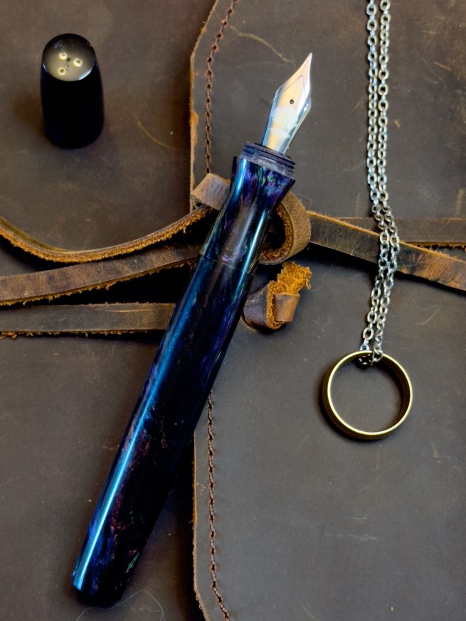 Mayfair Pens Noldor fountain pen with the cap removed.